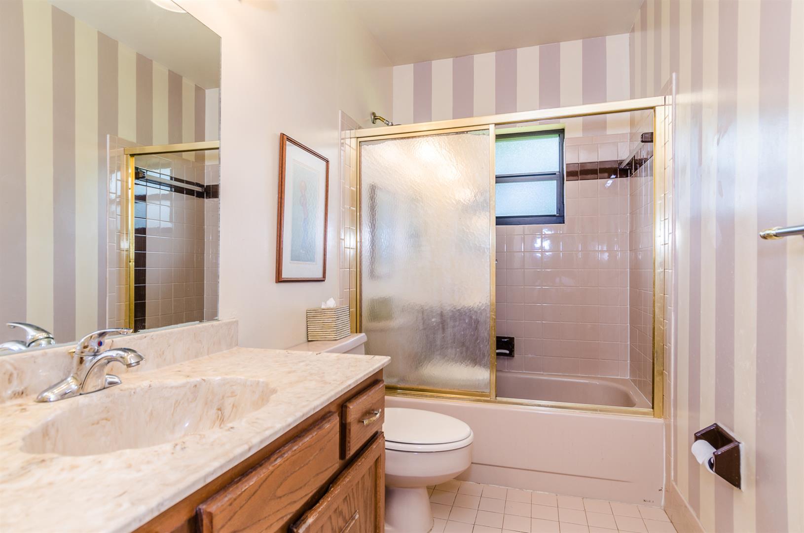 LAKEVIEW - Residential