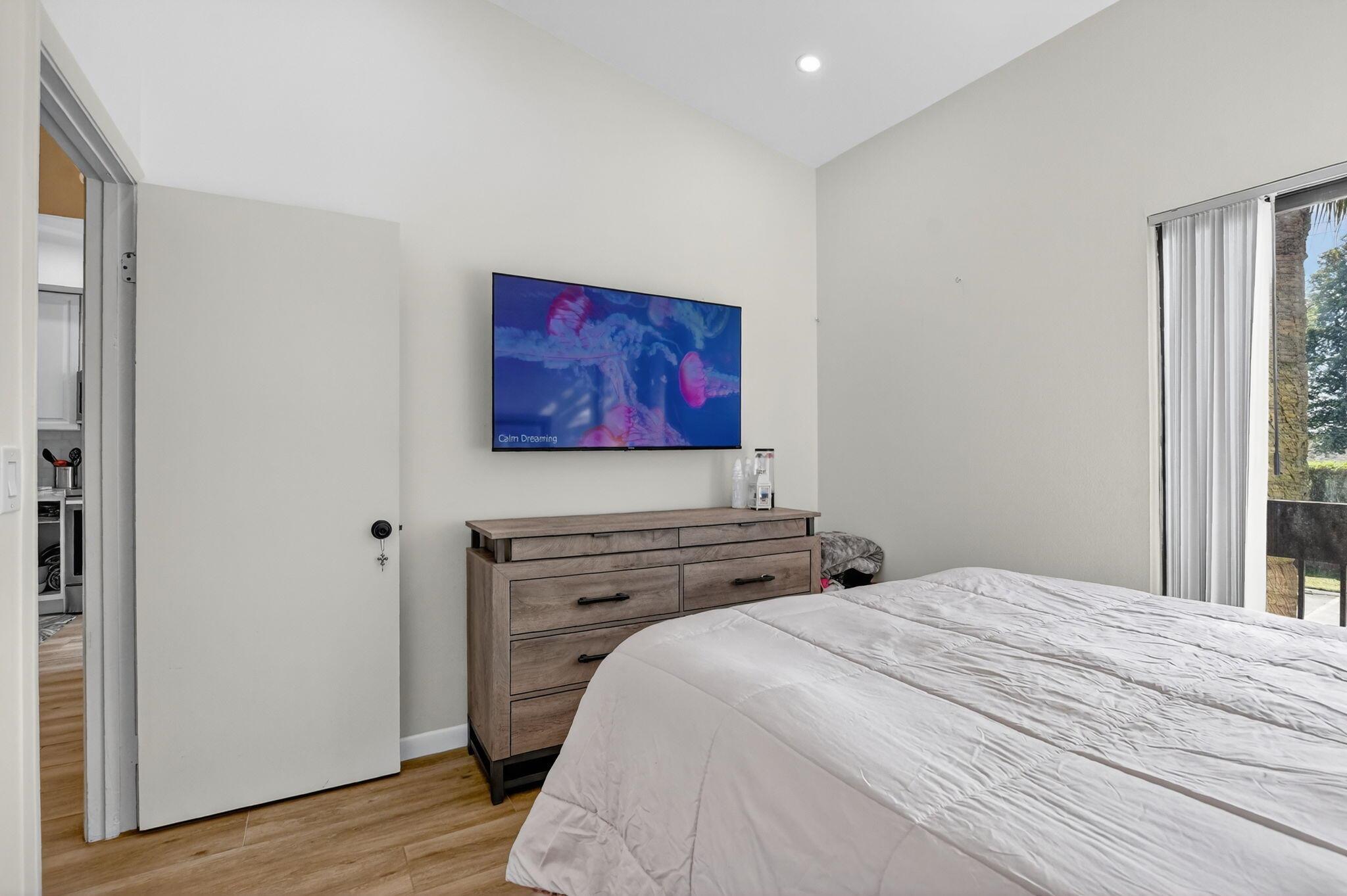 MEADOWRIDGE CONDO - Residential