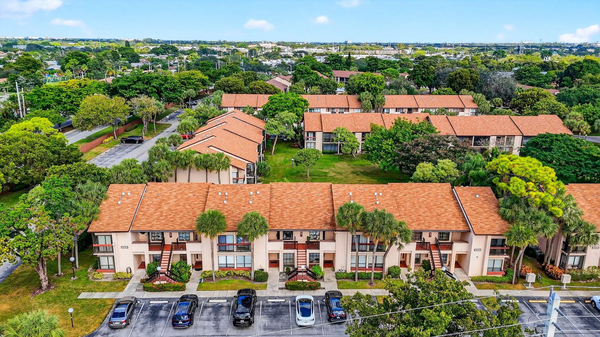 MEADOWRIDGE CONDO - Residential