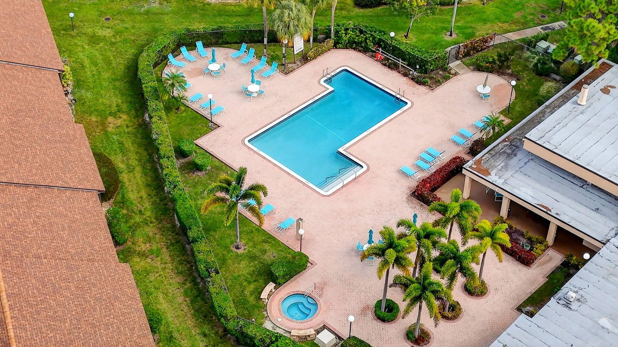 MEADOWRIDGE CONDO - Residential