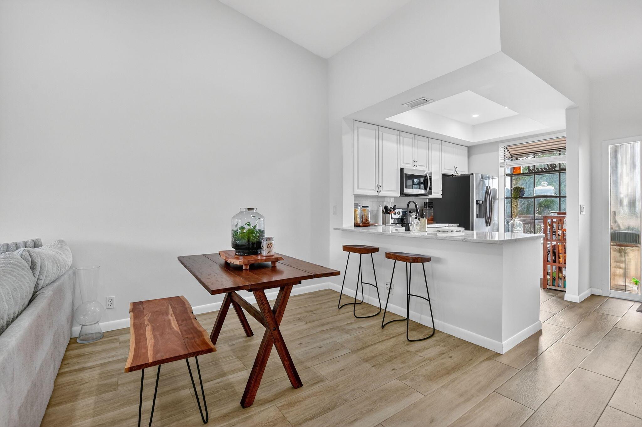 MEADOWRIDGE CONDO - Residential