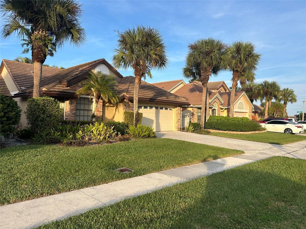 Photo of 7011 Bitterbush Pl, Boynton Beach, FL 33472 (MLS # F10539903)