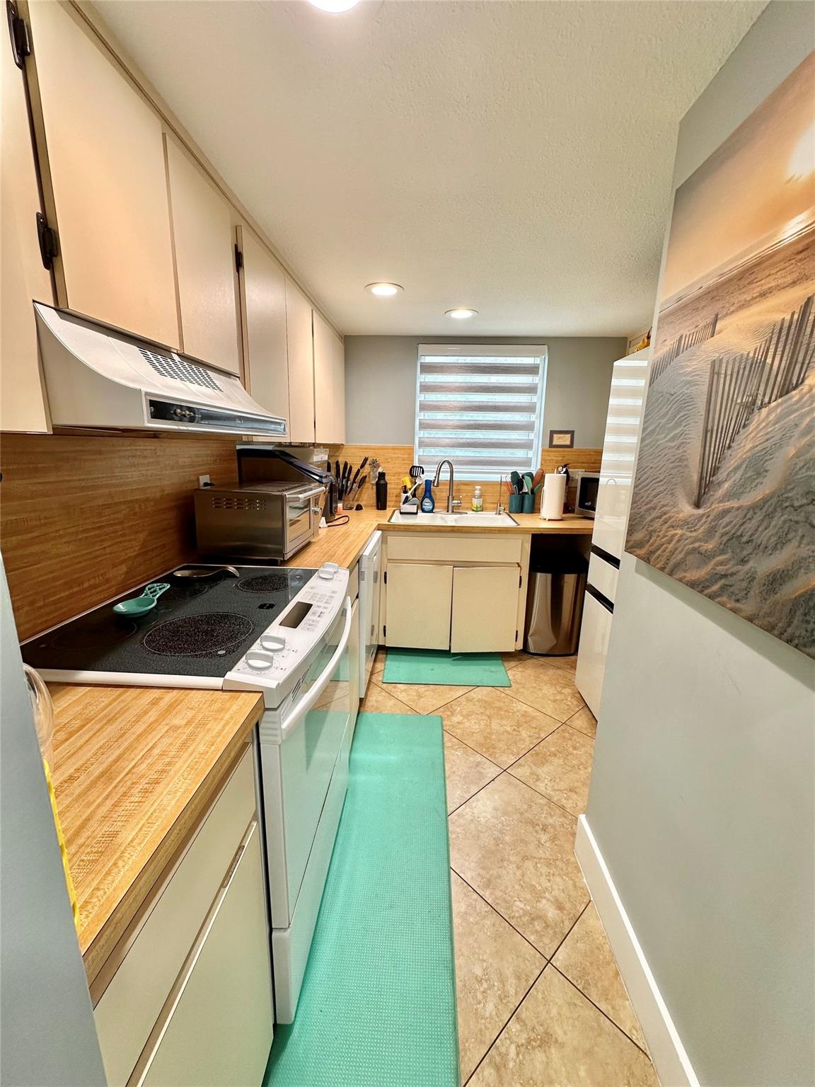 Windswept Club Condo - Residential Lease