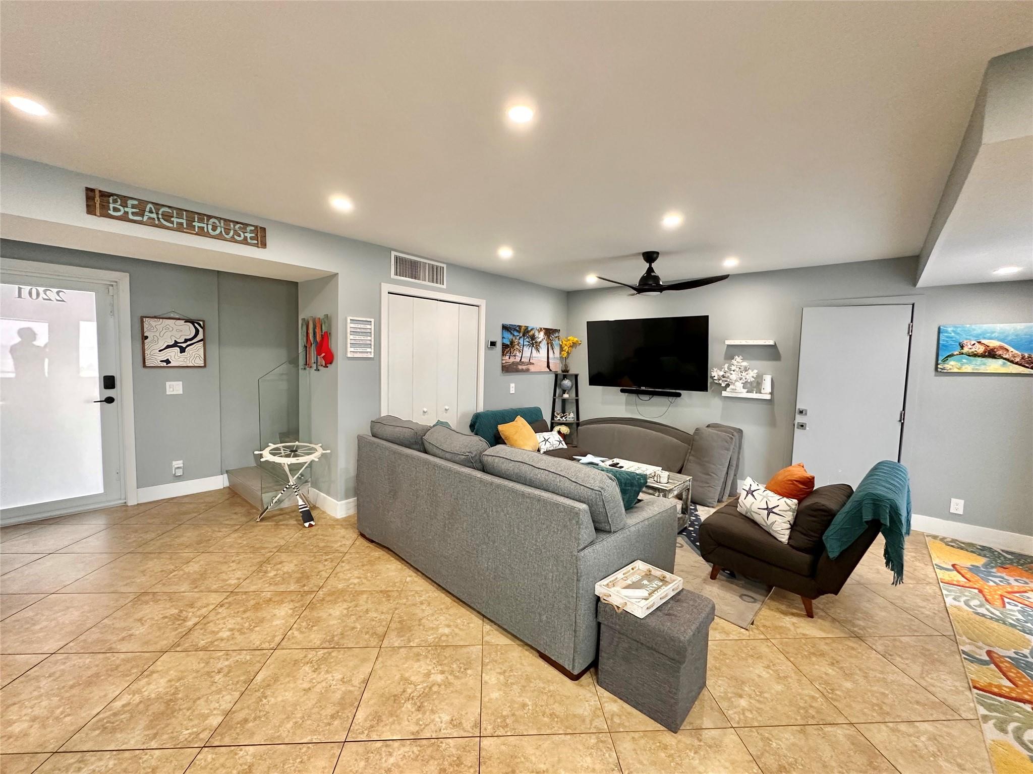 Windswept Club Condo - Residential Lease