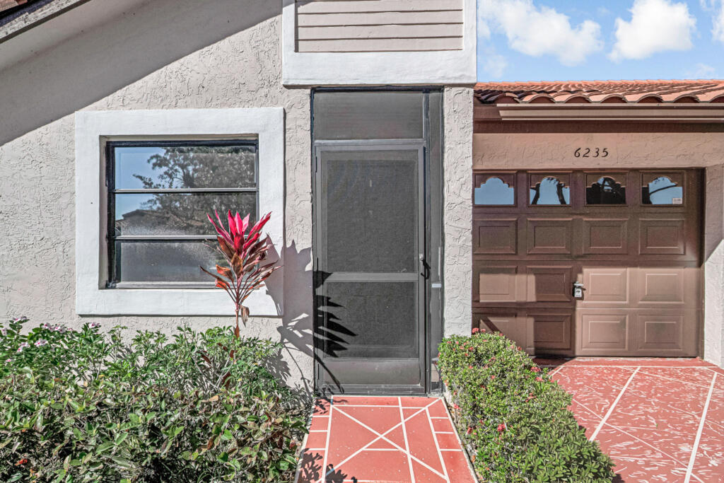 Huntington Pointe - Residential