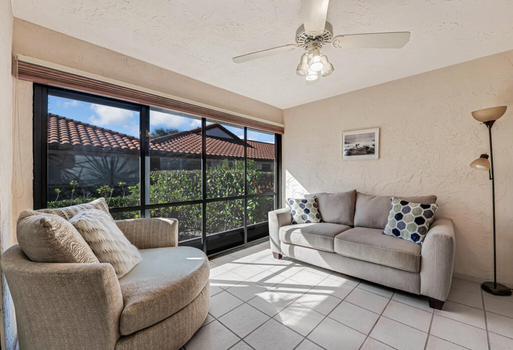 Huntington Pointe - Residential