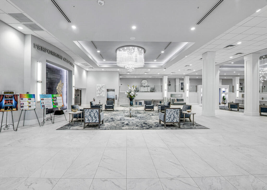 Huntington Pointe - Residential