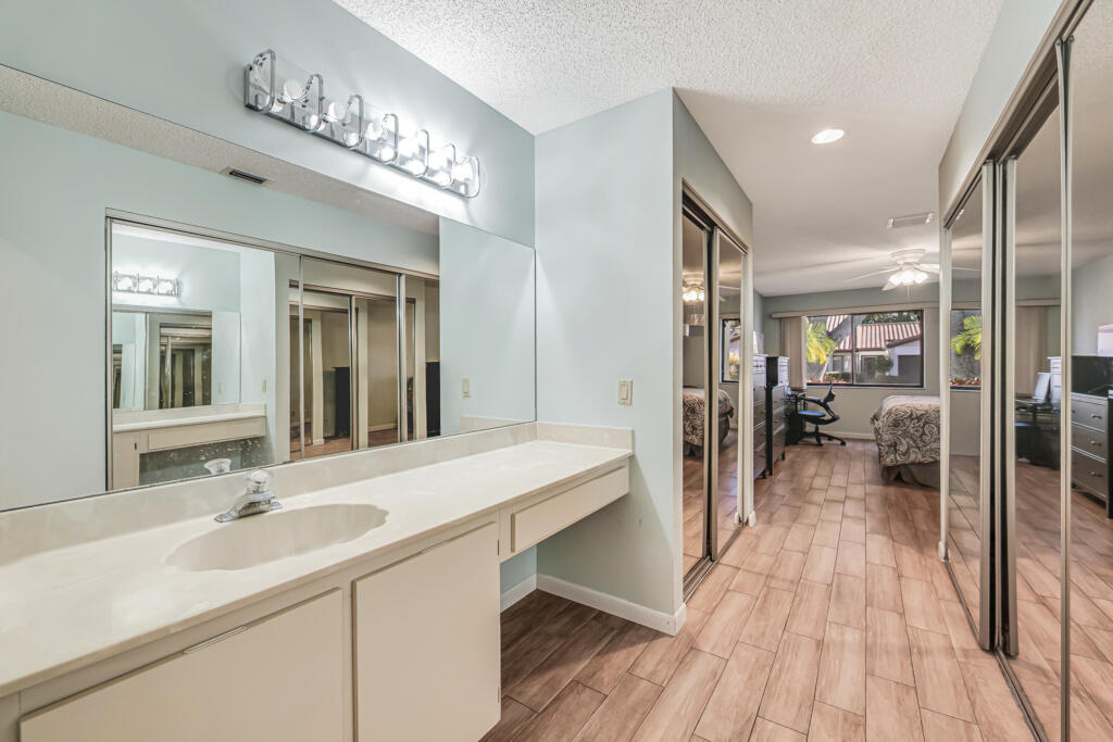 Huntington Pointe - Residential