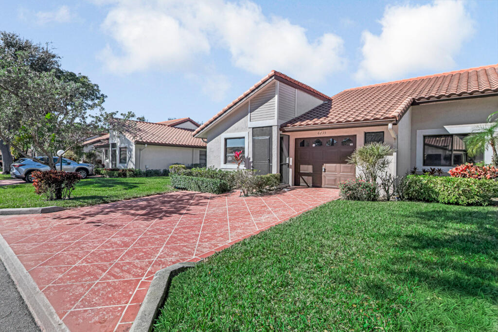 Huntington Pointe - Residential