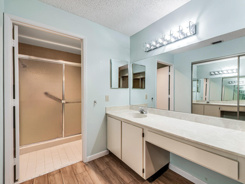 Huntington Pointe - Residential