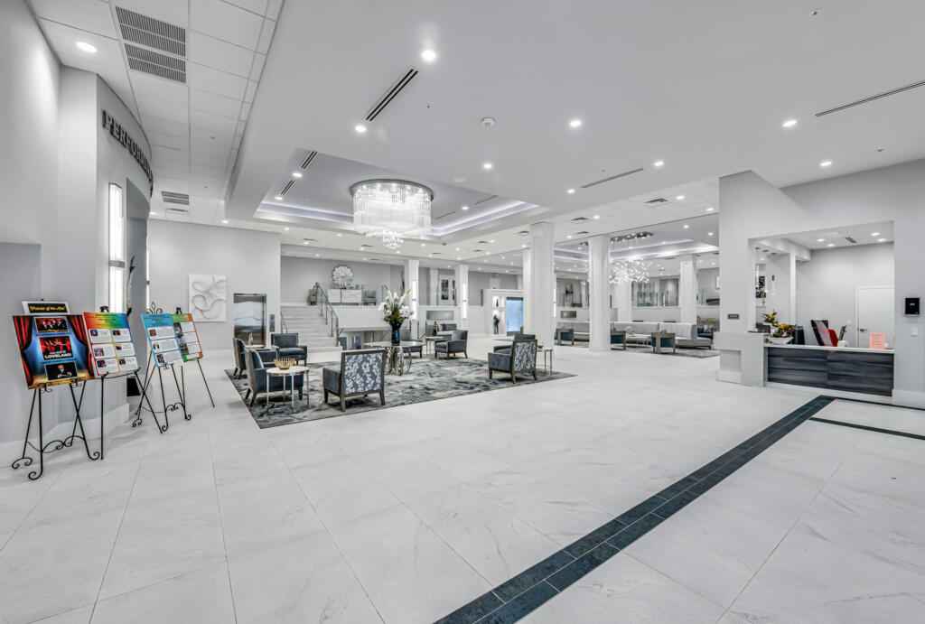 Huntington Pointe - Residential