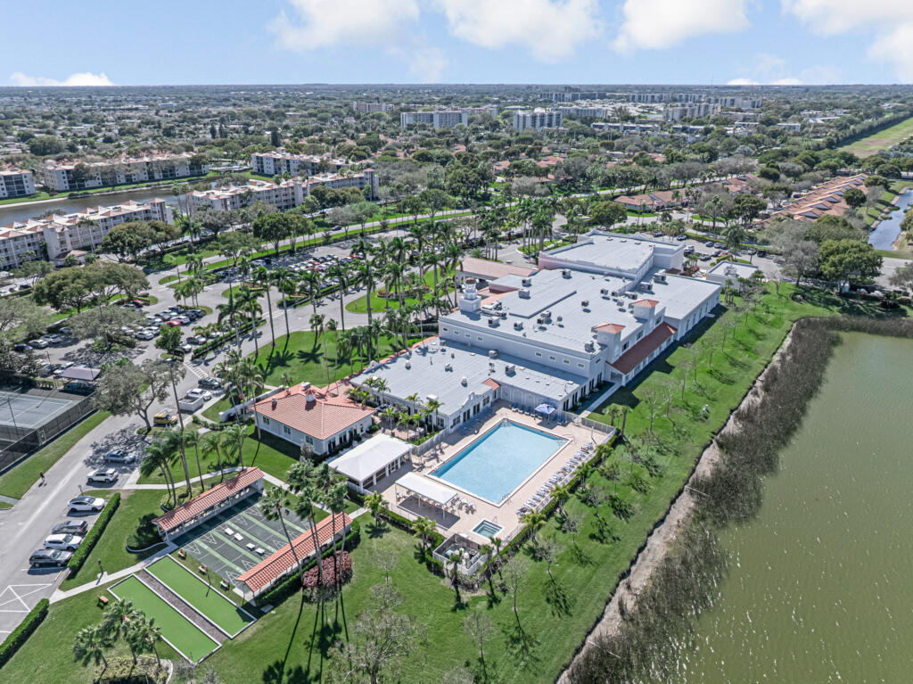 Huntington Pointe - Residential