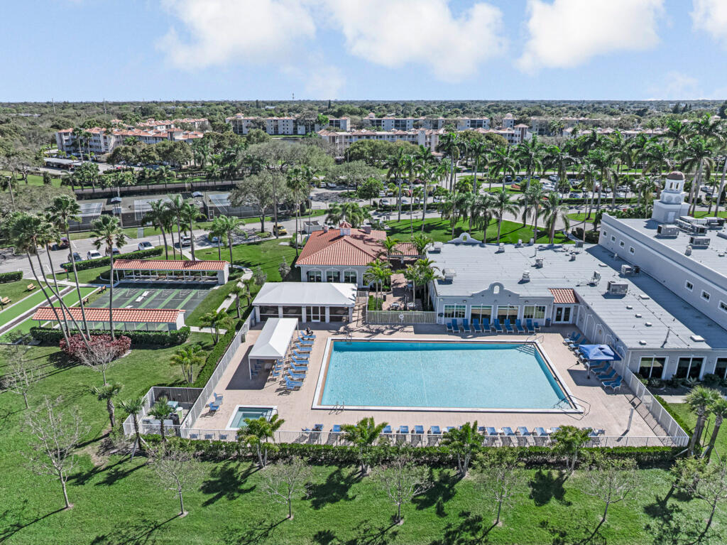 Huntington Pointe - Residential