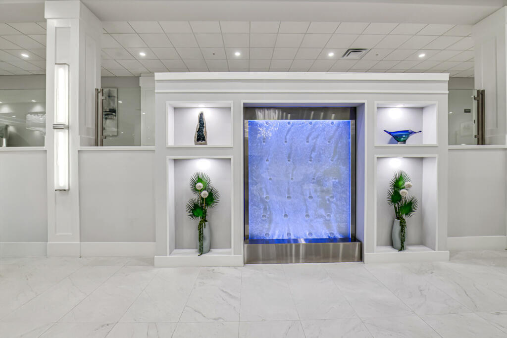 Huntington Pointe - Residential