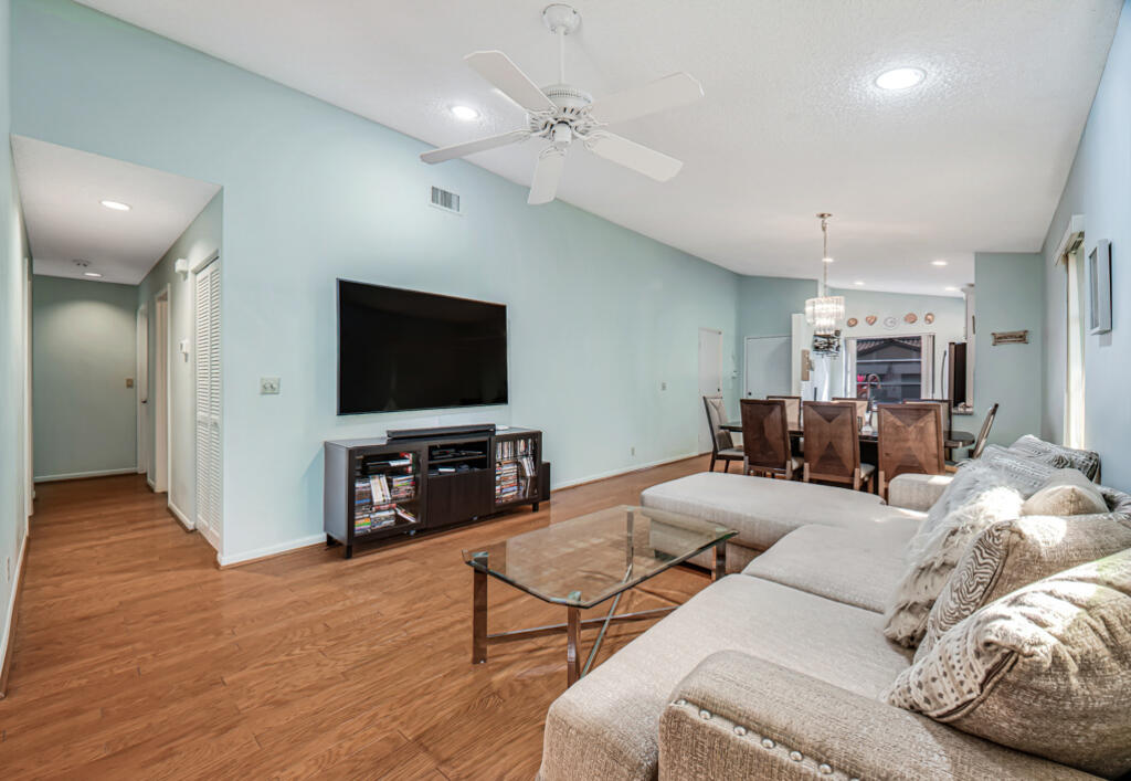 Huntington Pointe - Residential