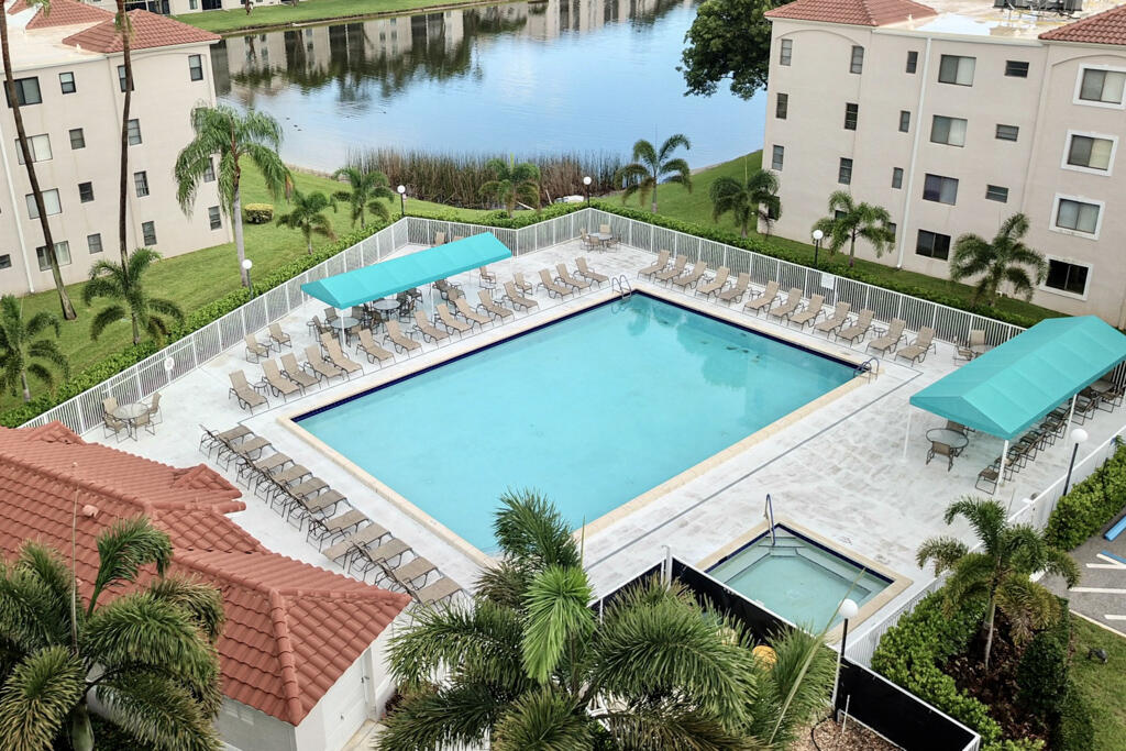 Huntington Pointe - Residential