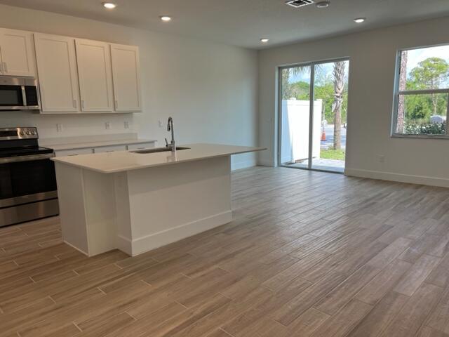 NEW AVONLEA 1ST - Residential