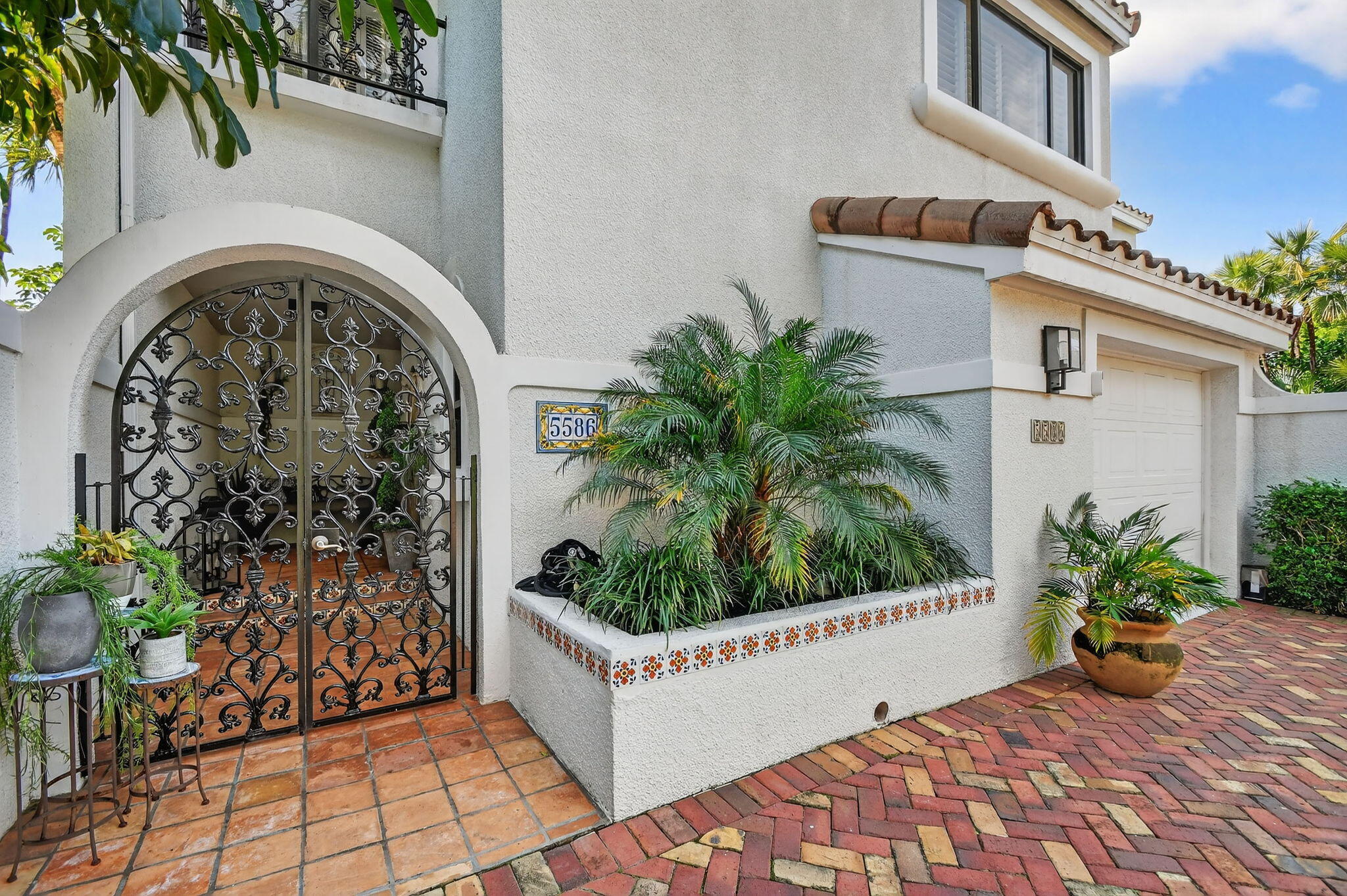 5586 N Ocean Boulevard 35g