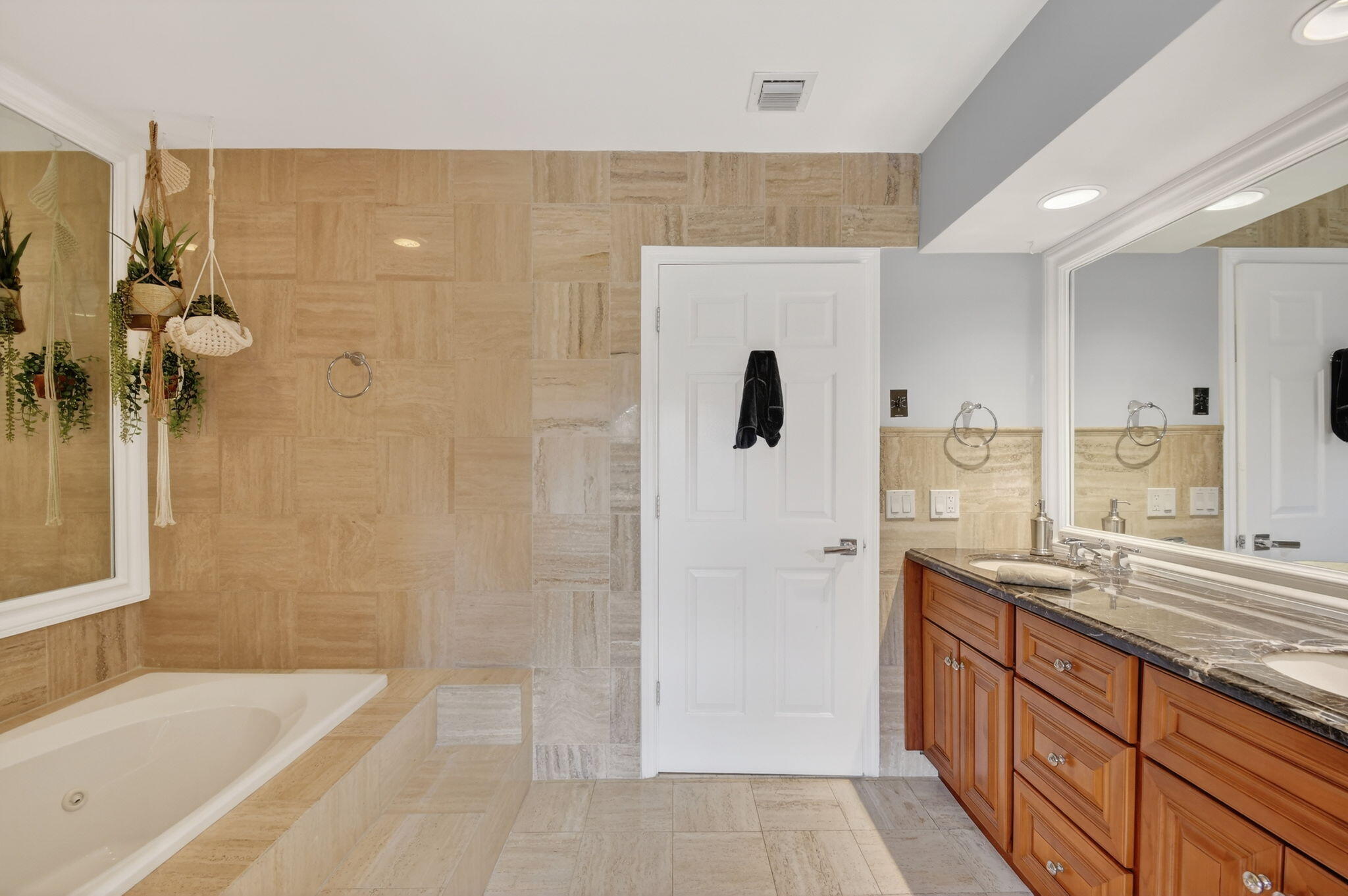 OCEAN RIDGE YACHT CLUB - Residential