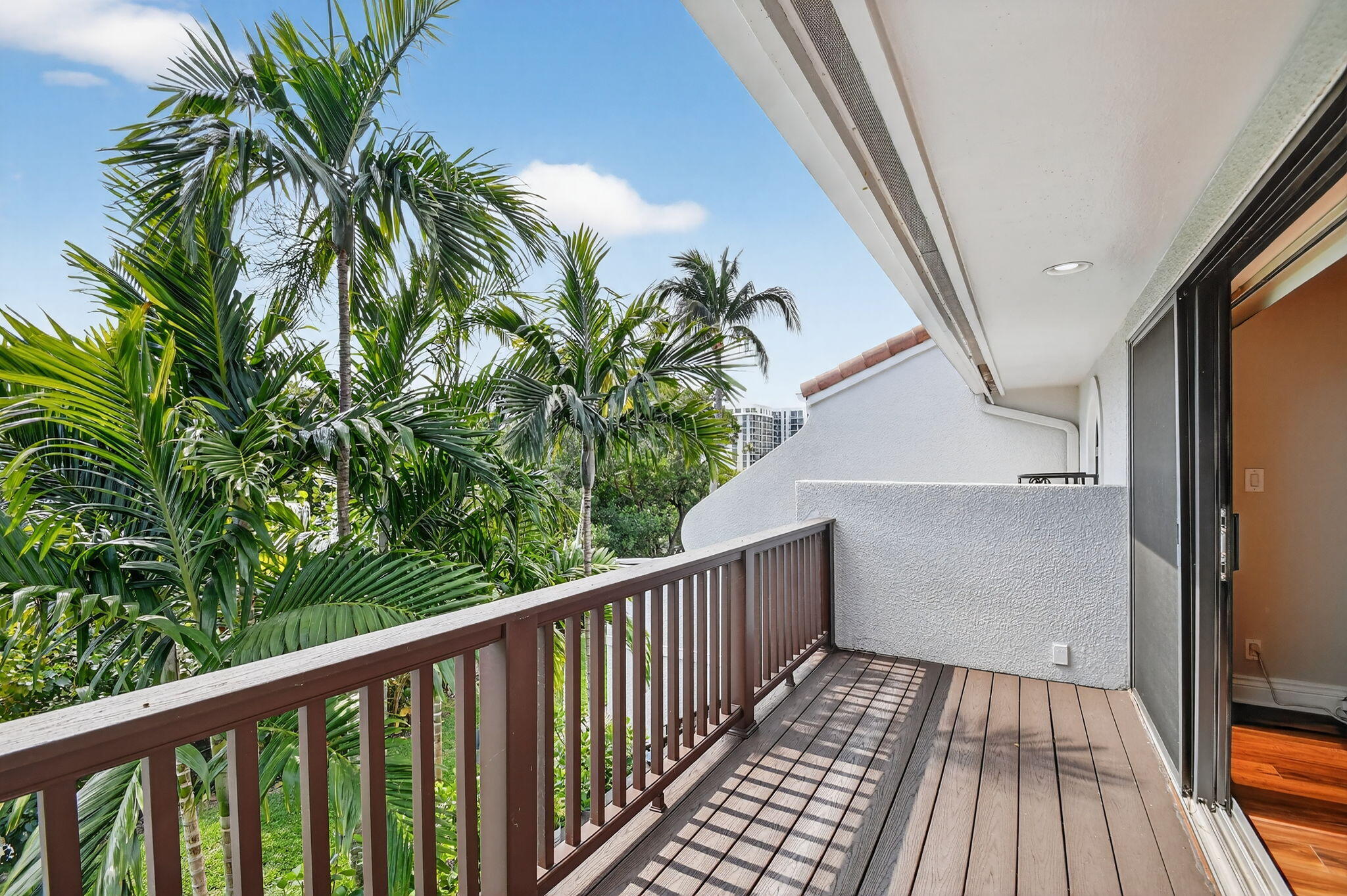 OCEAN RIDGE YACHT CLUB - Residential