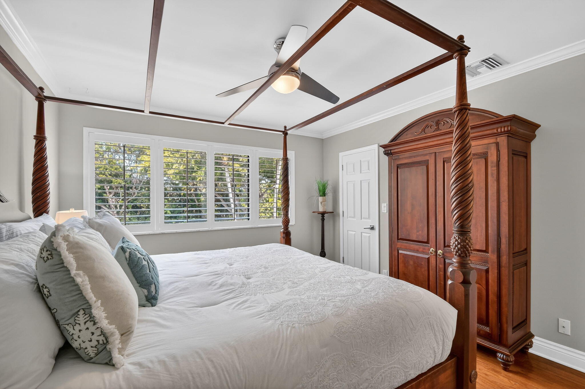 OCEAN RIDGE YACHT CLUB - Residential