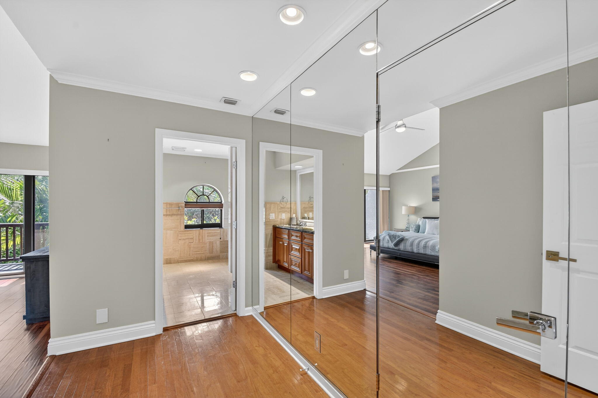 OCEAN RIDGE YACHT CLUB - Residential