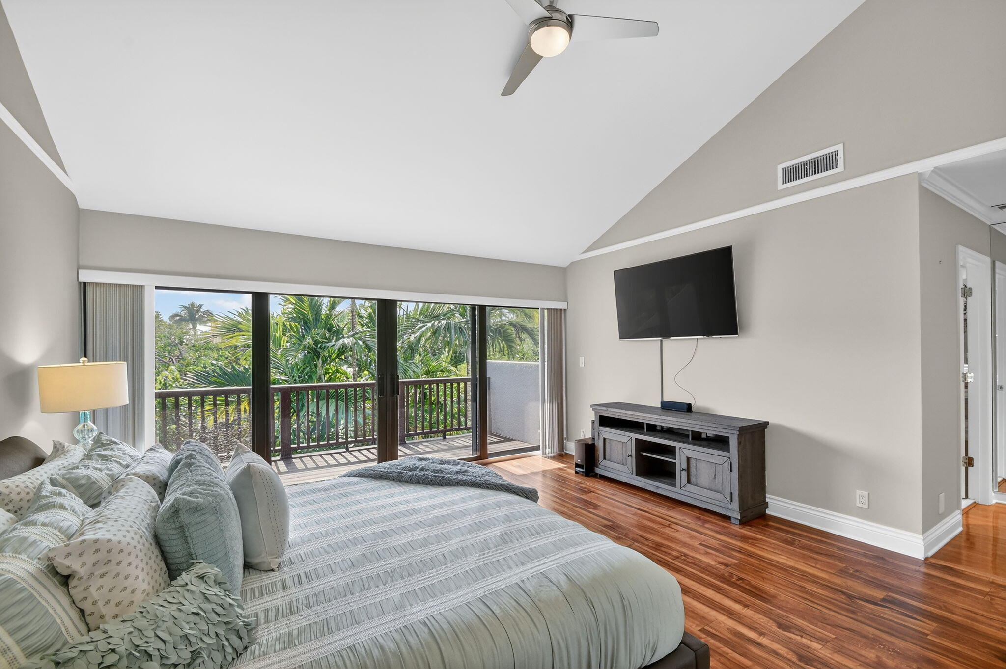 OCEAN RIDGE YACHT CLUB - Residential