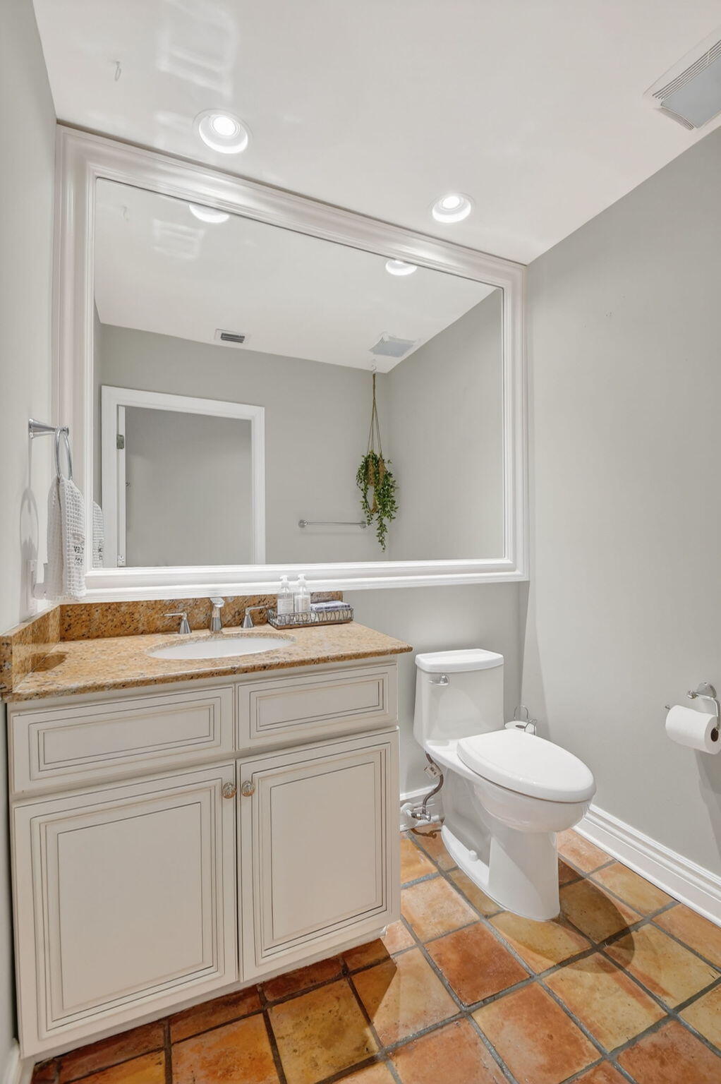 OCEAN RIDGE YACHT CLUB - Residential