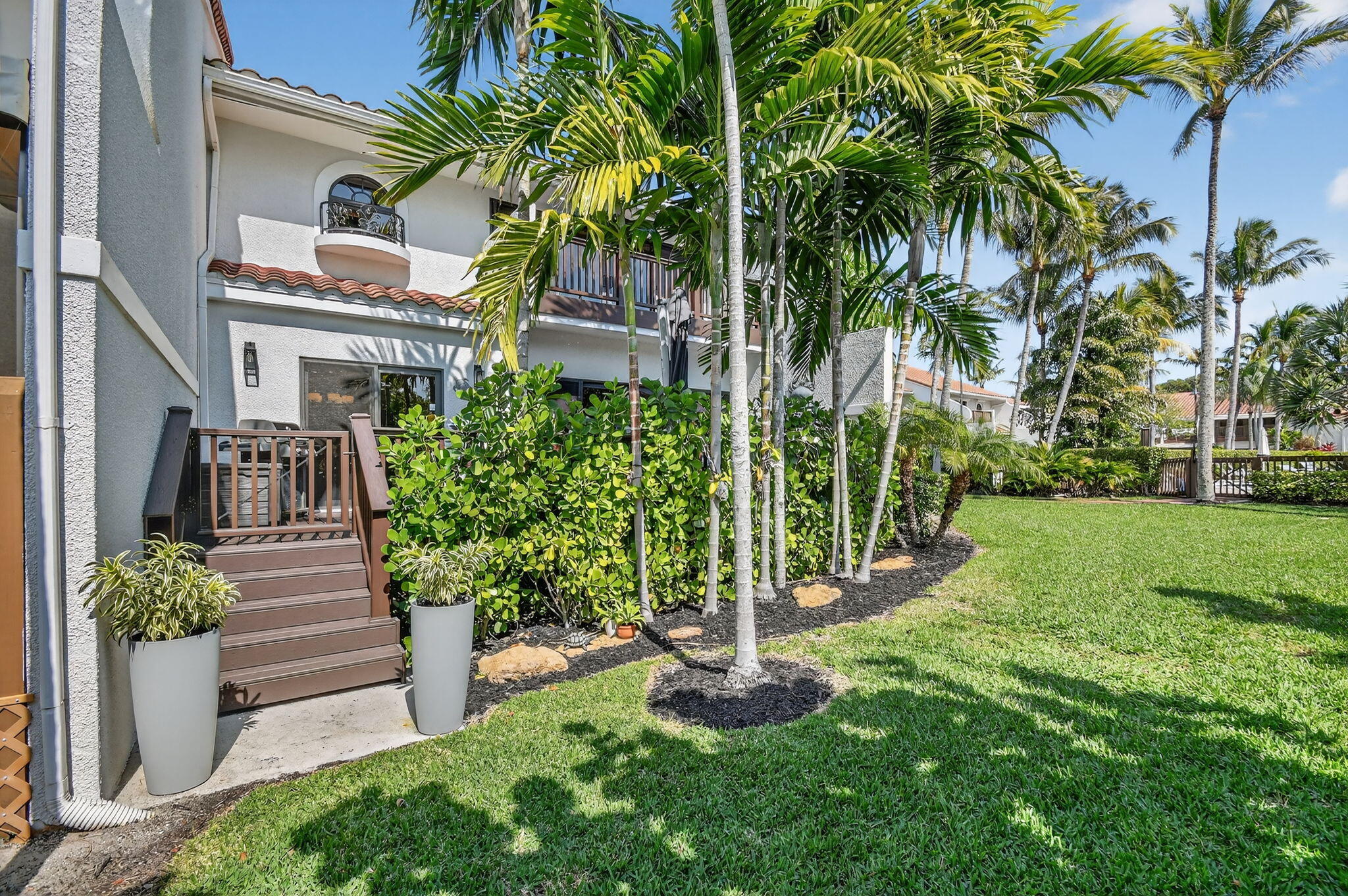 OCEAN RIDGE YACHT CLUB - Residential