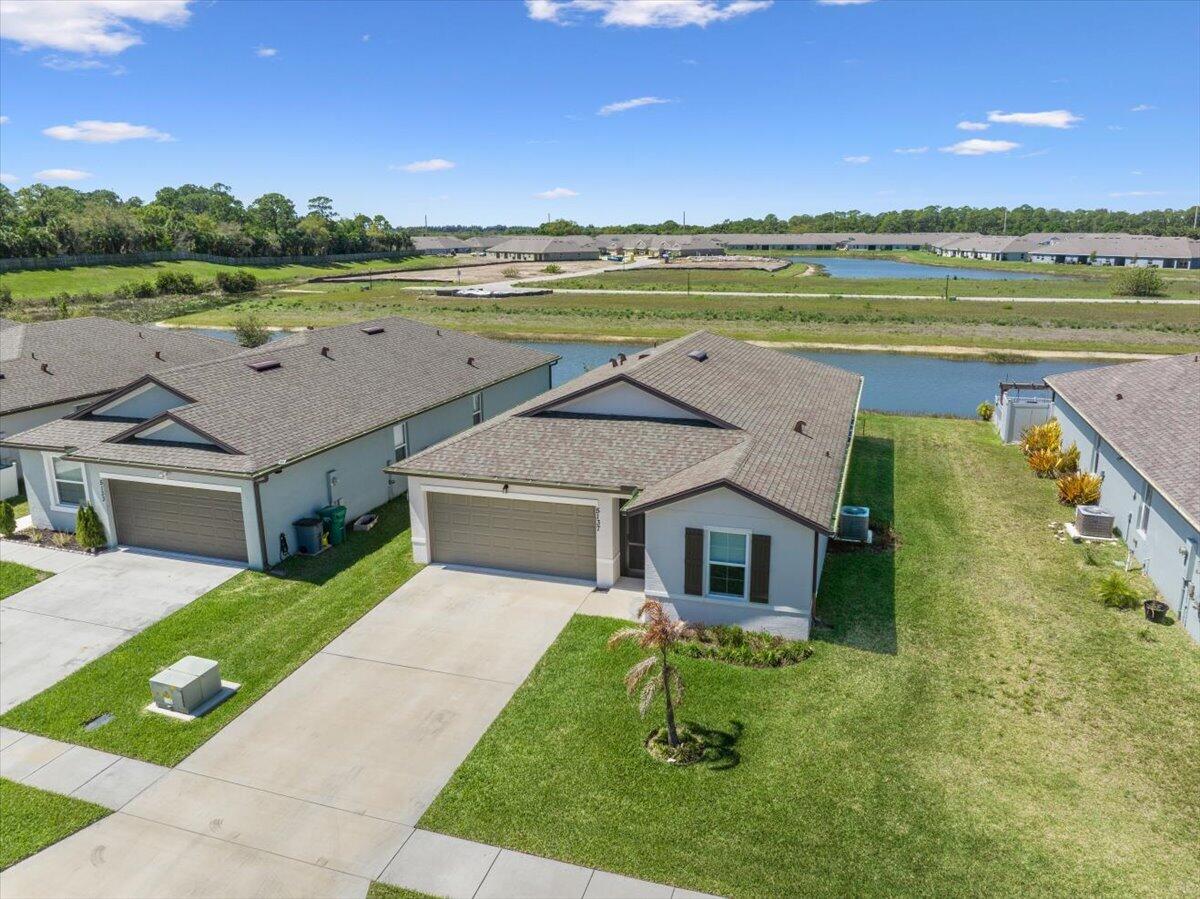 WATERSTONE PHASE ONE - Residential