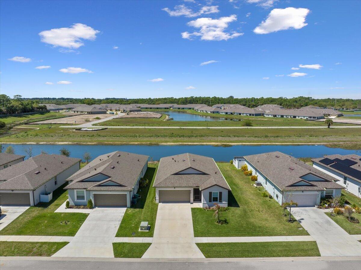 WATERSTONE PHASE ONE - Residential