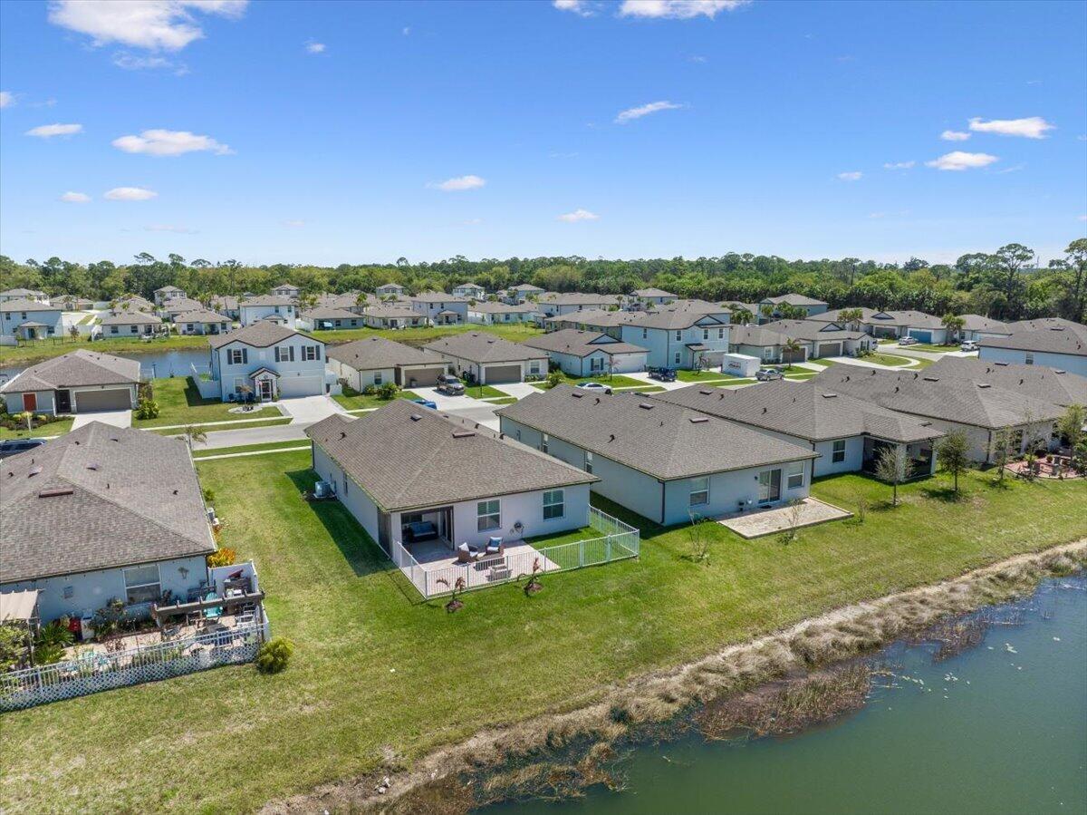 WATERSTONE PHASE ONE - Residential