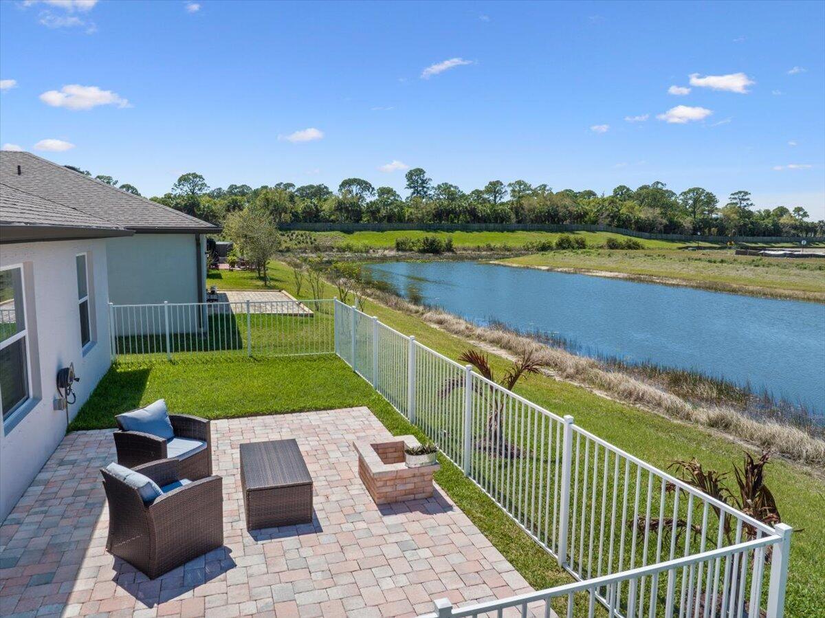 WATERSTONE PHASE ONE - Residential