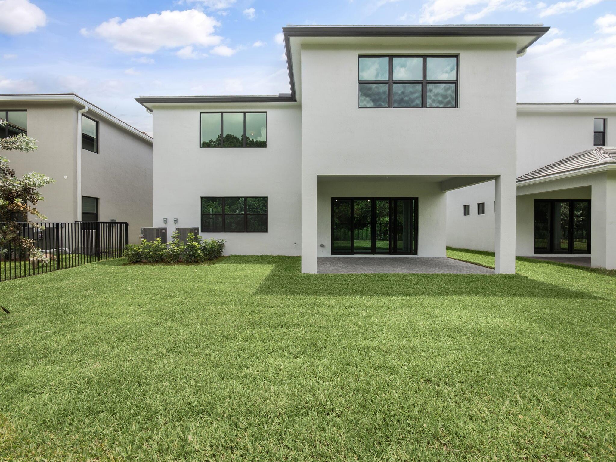 2732 NW 87th Terrace