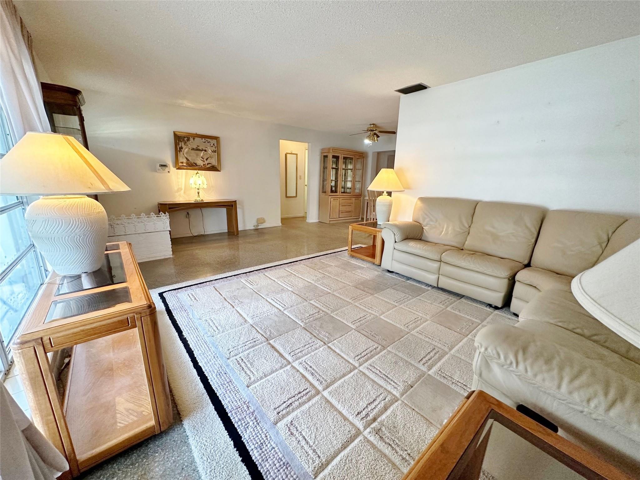 Sunrise Golf Village Firs - Residential
