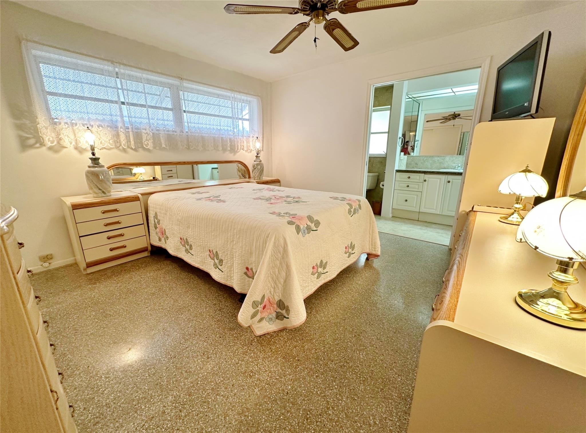 Sunrise Golf Village Firs - Residential