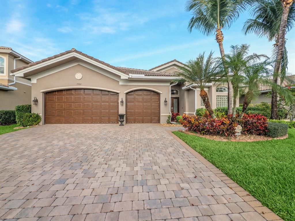 Photo of 11831 Fox Hill Circle, Boynton Beach, FL 33473 (MLS # R10779392)