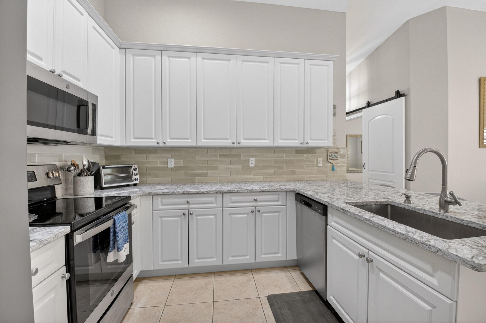 TUSCANY BAY - Residential