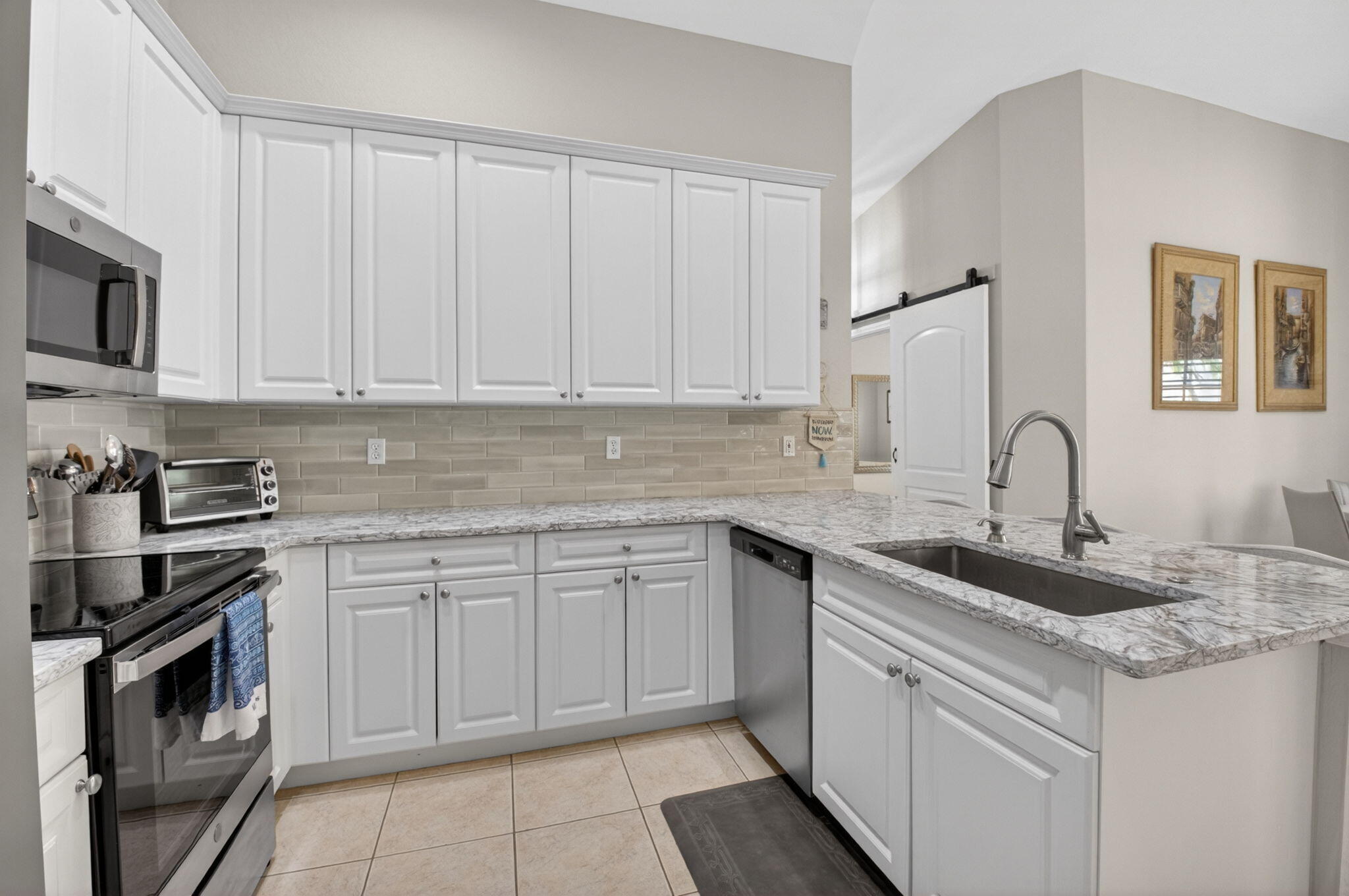 TUSCANY BAY - Residential