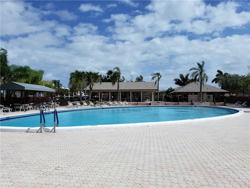 BELFORT @ KINGS POINT - Residential