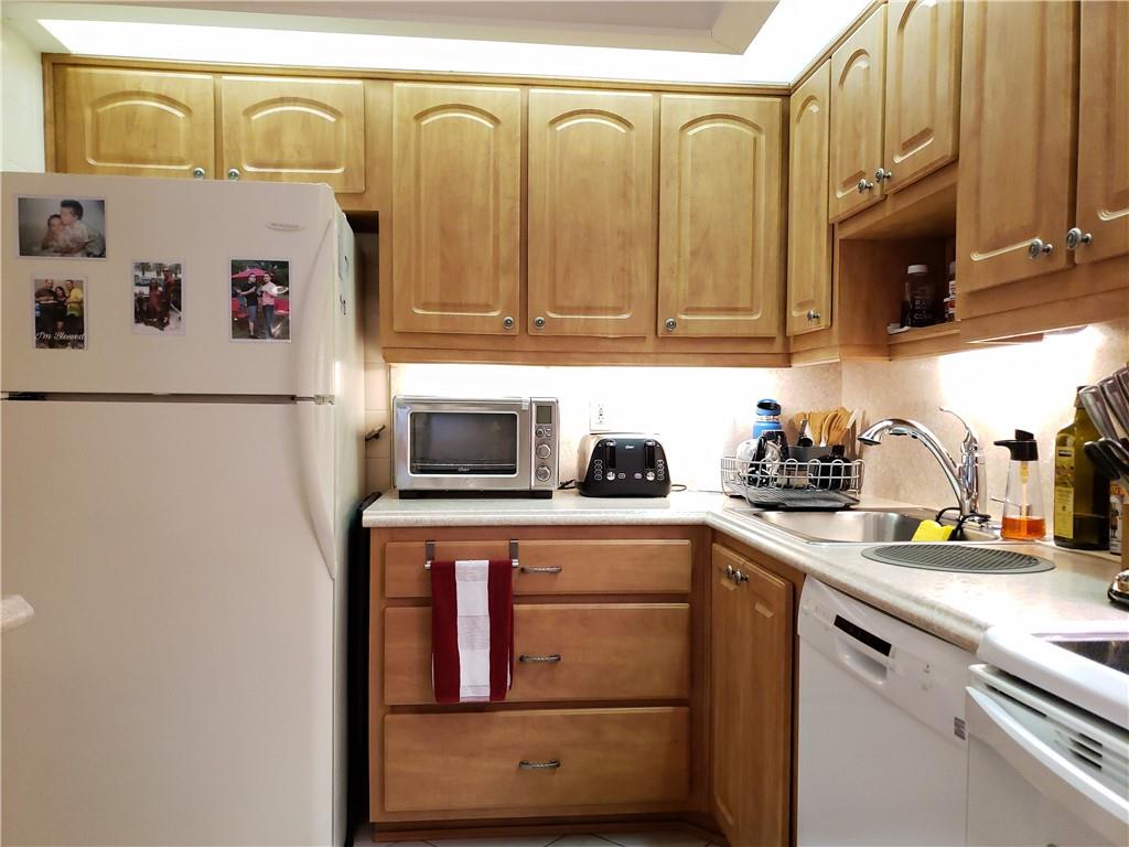 BELFORT @ KINGS POINT - Residential