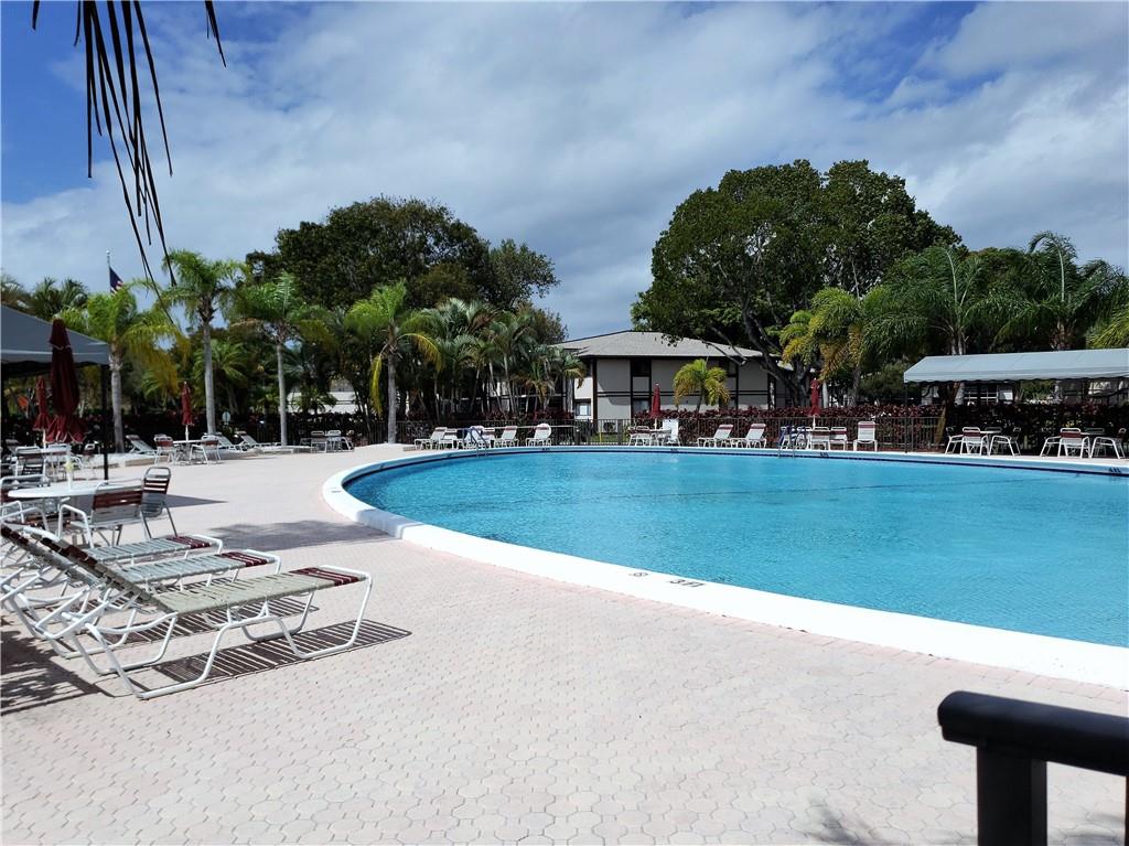 BELFORT @ KINGS POINT - Residential