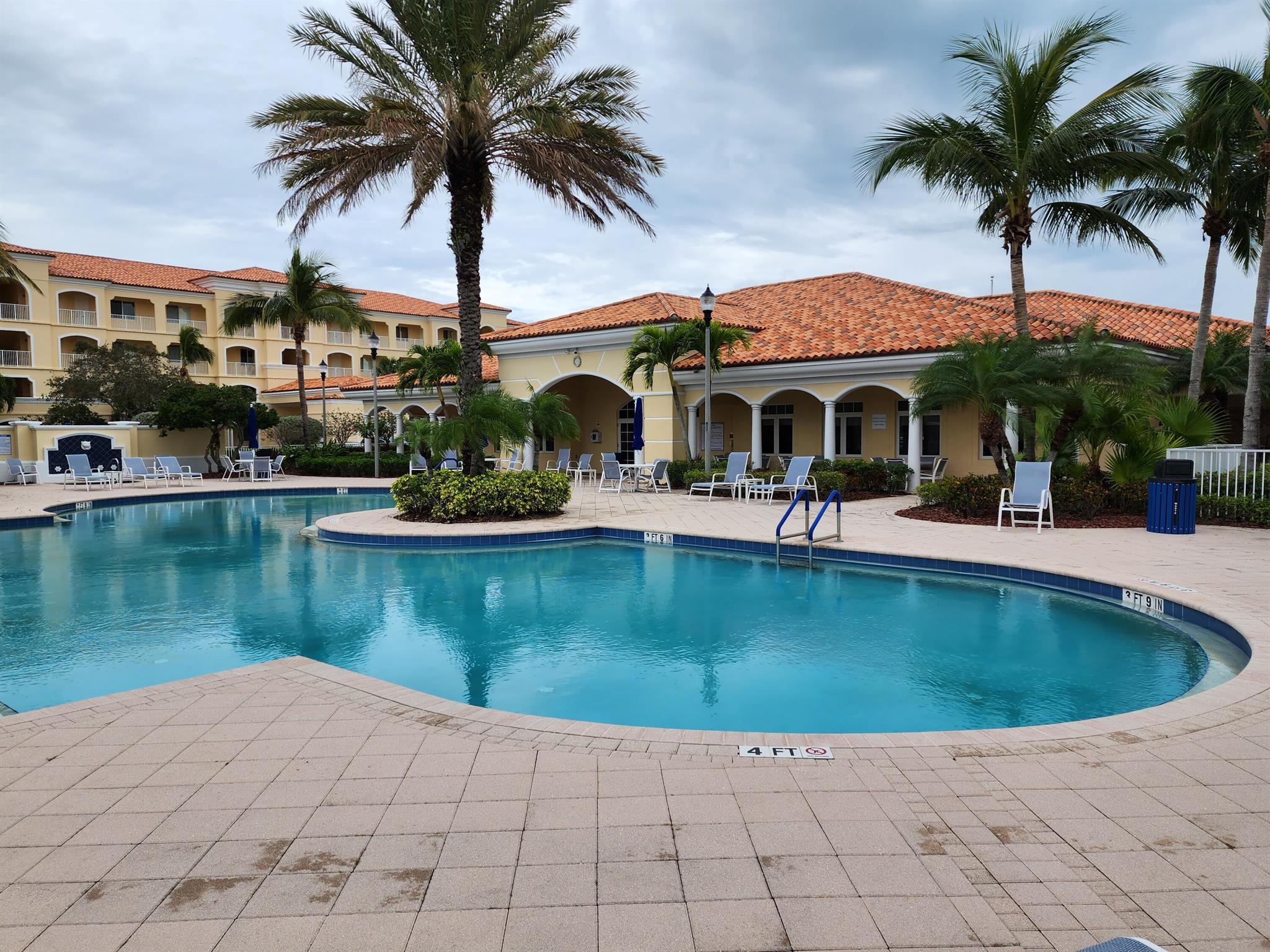 HARBOUR ISLE AT HUTCHINSO - Residential Lease