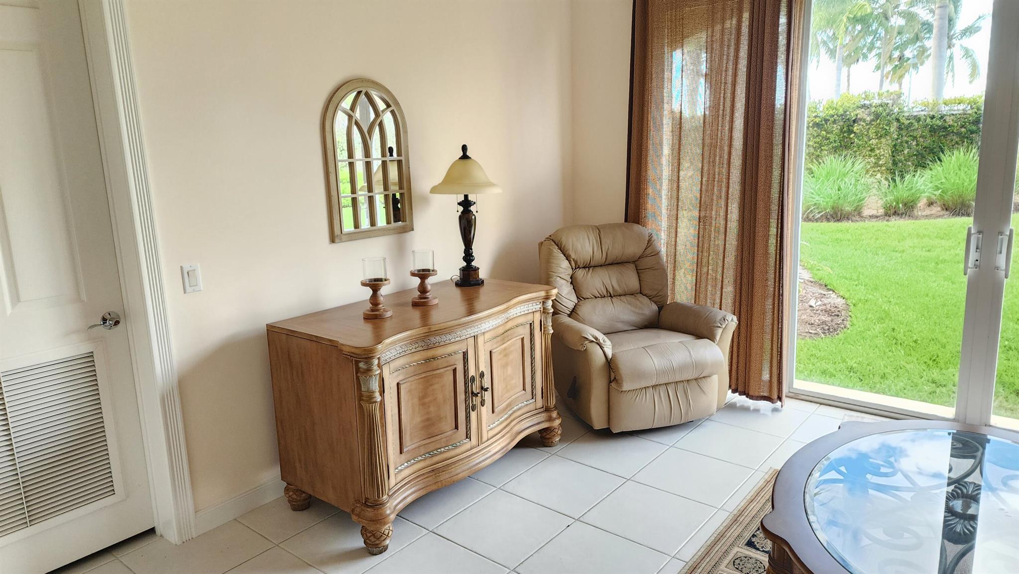 HARBOUR ISLE AT HUTCHINSO - Residential Lease