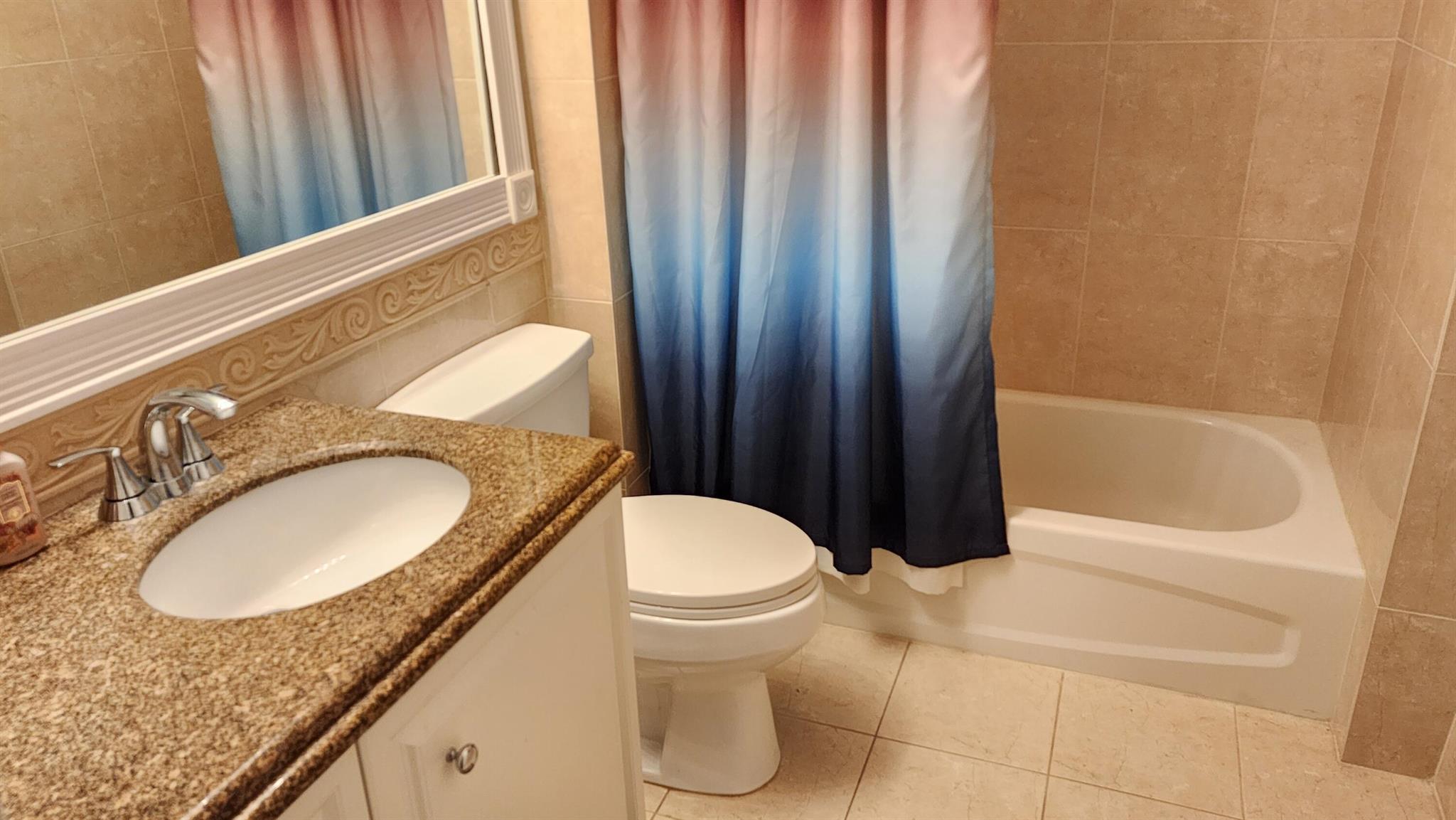 HARBOUR ISLE AT HUTCHINSO - Residential Lease