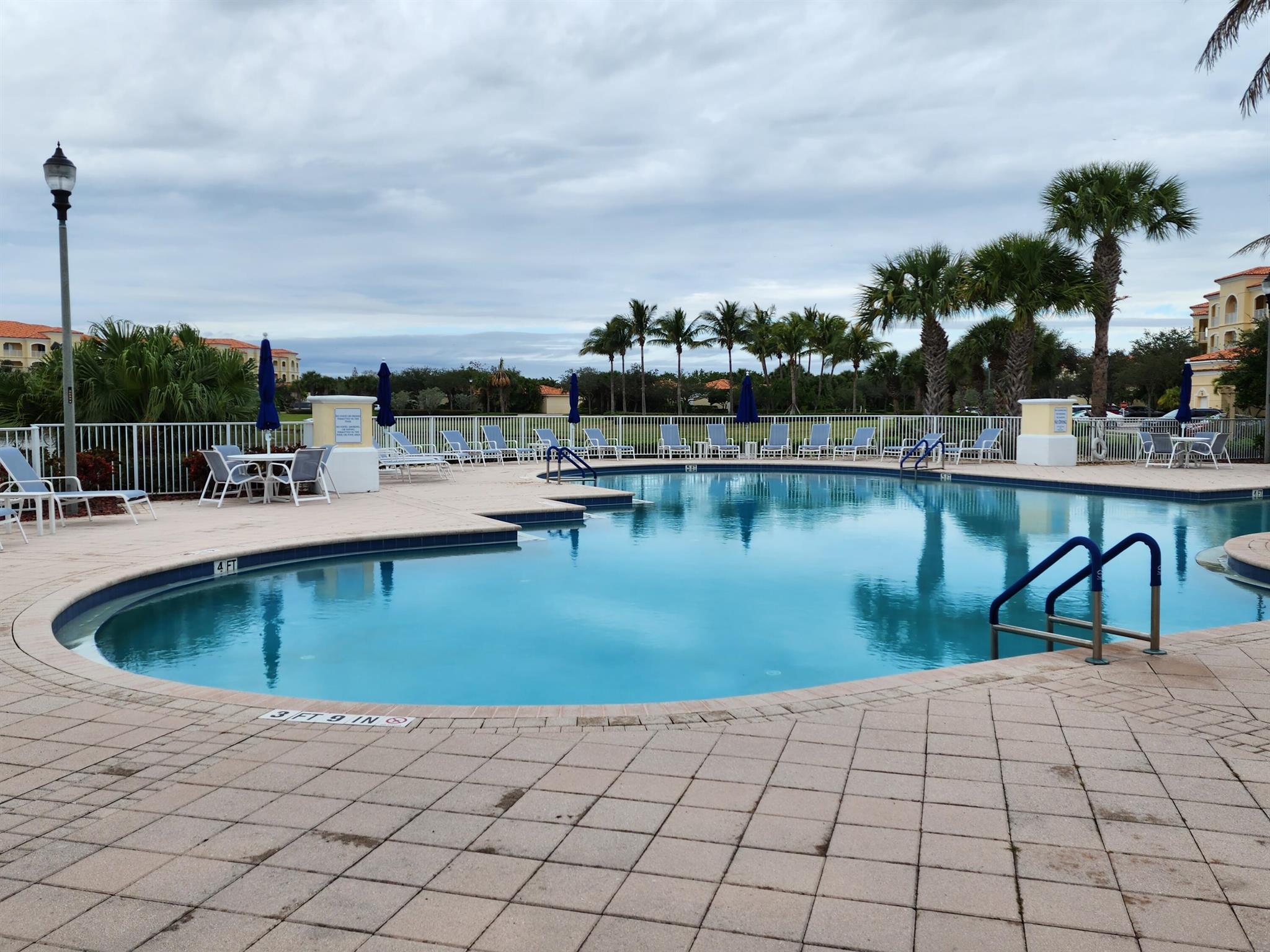 HARBOUR ISLE AT HUTCHINSO - Residential Lease