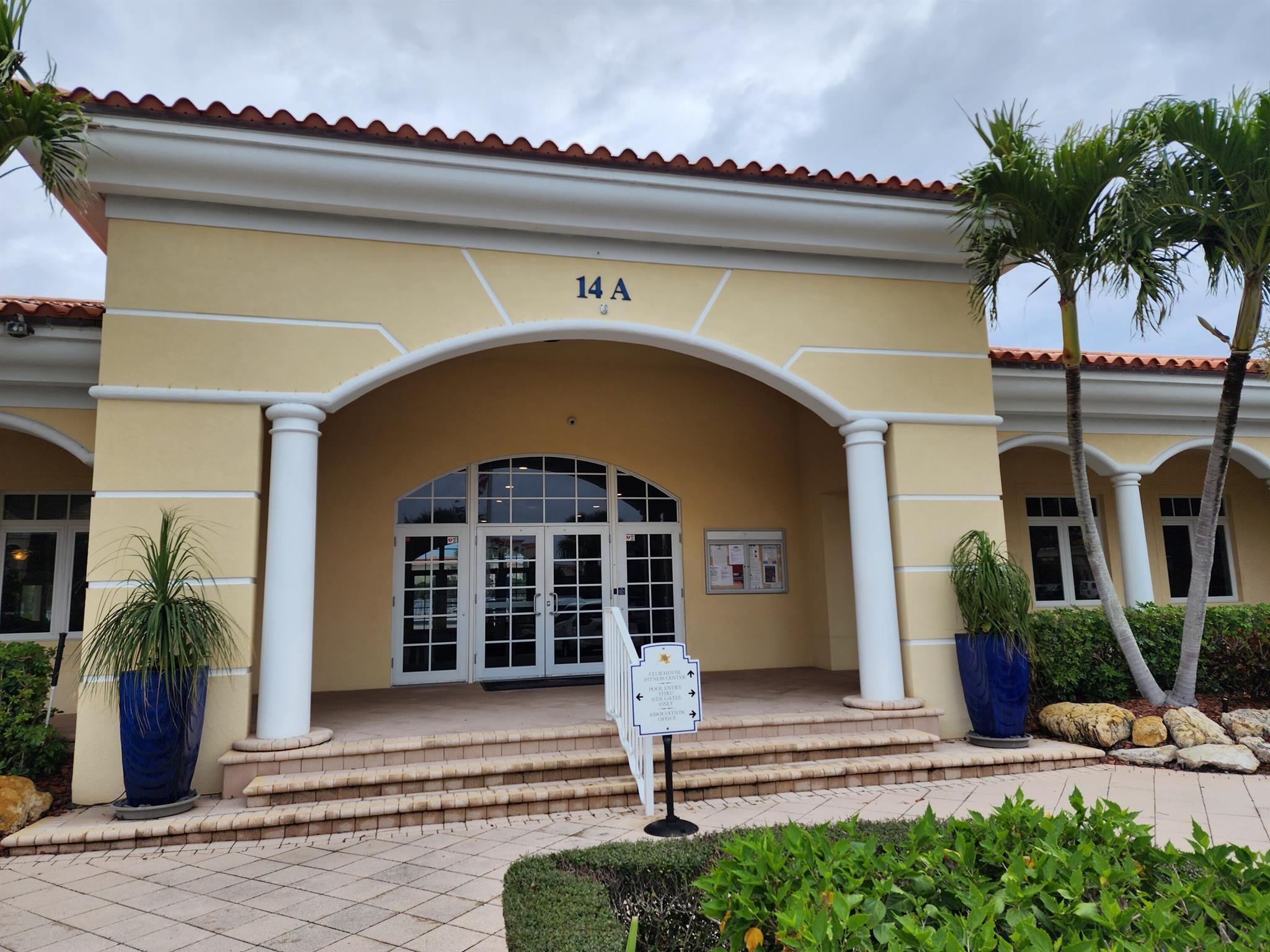 HARBOUR ISLE AT HUTCHINSO - Residential Lease