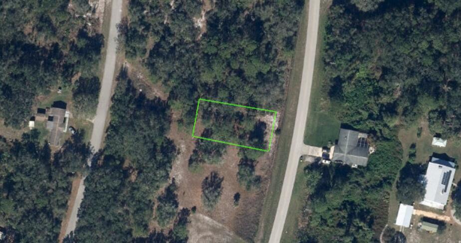 Three Buildable Lots Available - Buy Individually or as a Bundle | Lake Placid, FLIncredible opportunity to purchase three residential lots in the scenic and rapidly growing area of Lake Placid, Florida. Lots are available individually or can be bundled together for a larger investment or development opportunity. This area is ideal for building a primary residence, vacation home, or investment property.Lake Placid offers the perfect balance of small-town living and Florida lifestyle, making it a highly desirable area for new development or seasonal homes. More info for parcel details, pricing, and showing instructions
