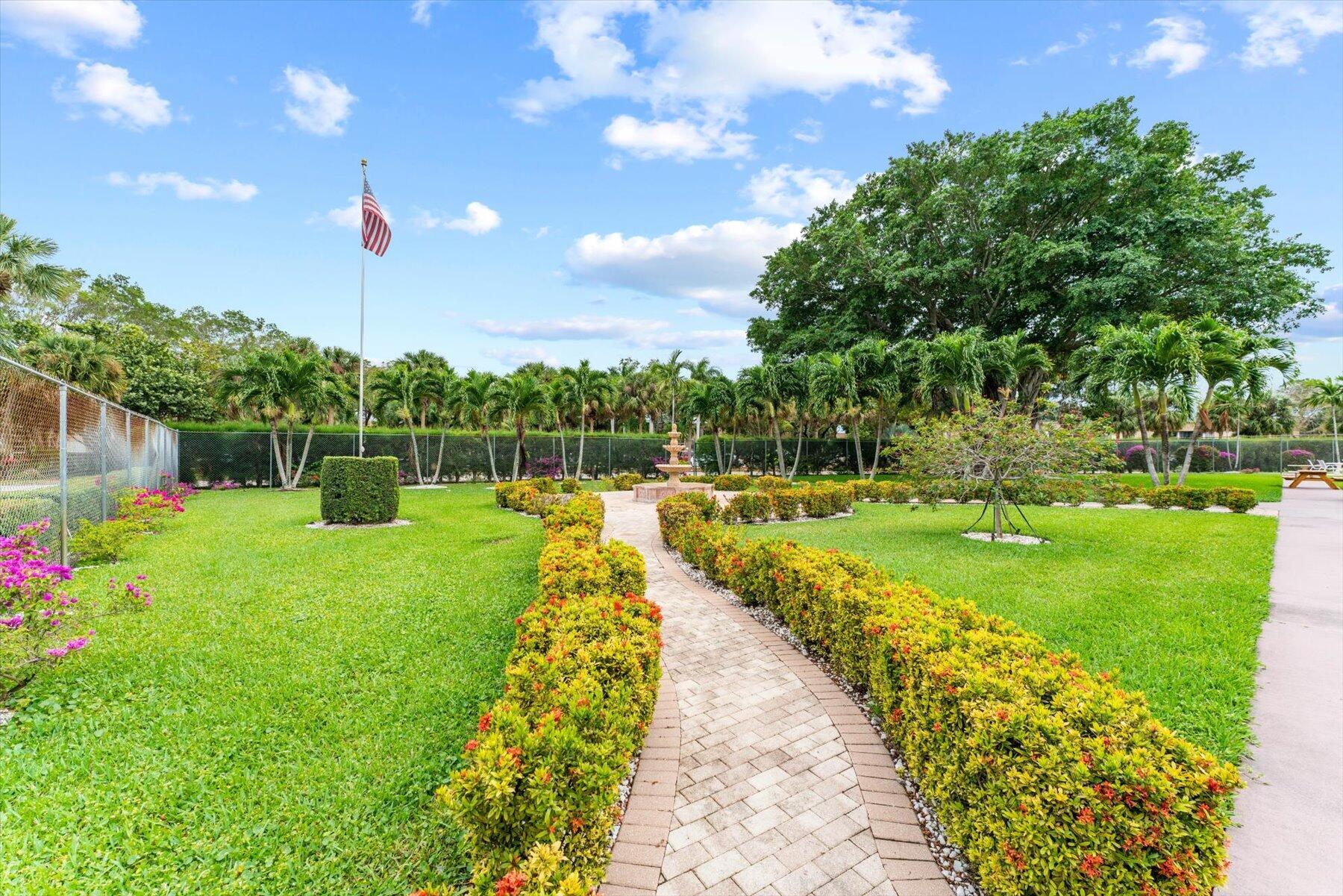 LAKESIDE VILLAGE CONDO 9 - Residential