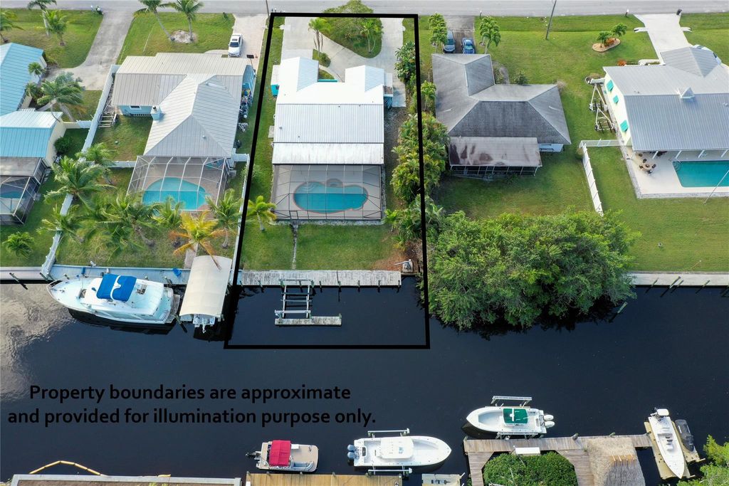 Photo of 1429 SW Albatross Way, Palm City, FL 34990 (MLS # F10509387)